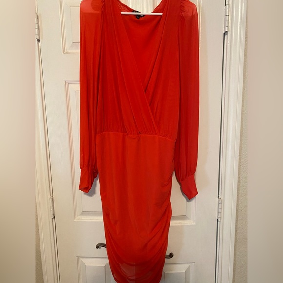 BRIGHT RED LONG SLEEVE RUCHED DRESS- 2XL - Picture 3 of 6